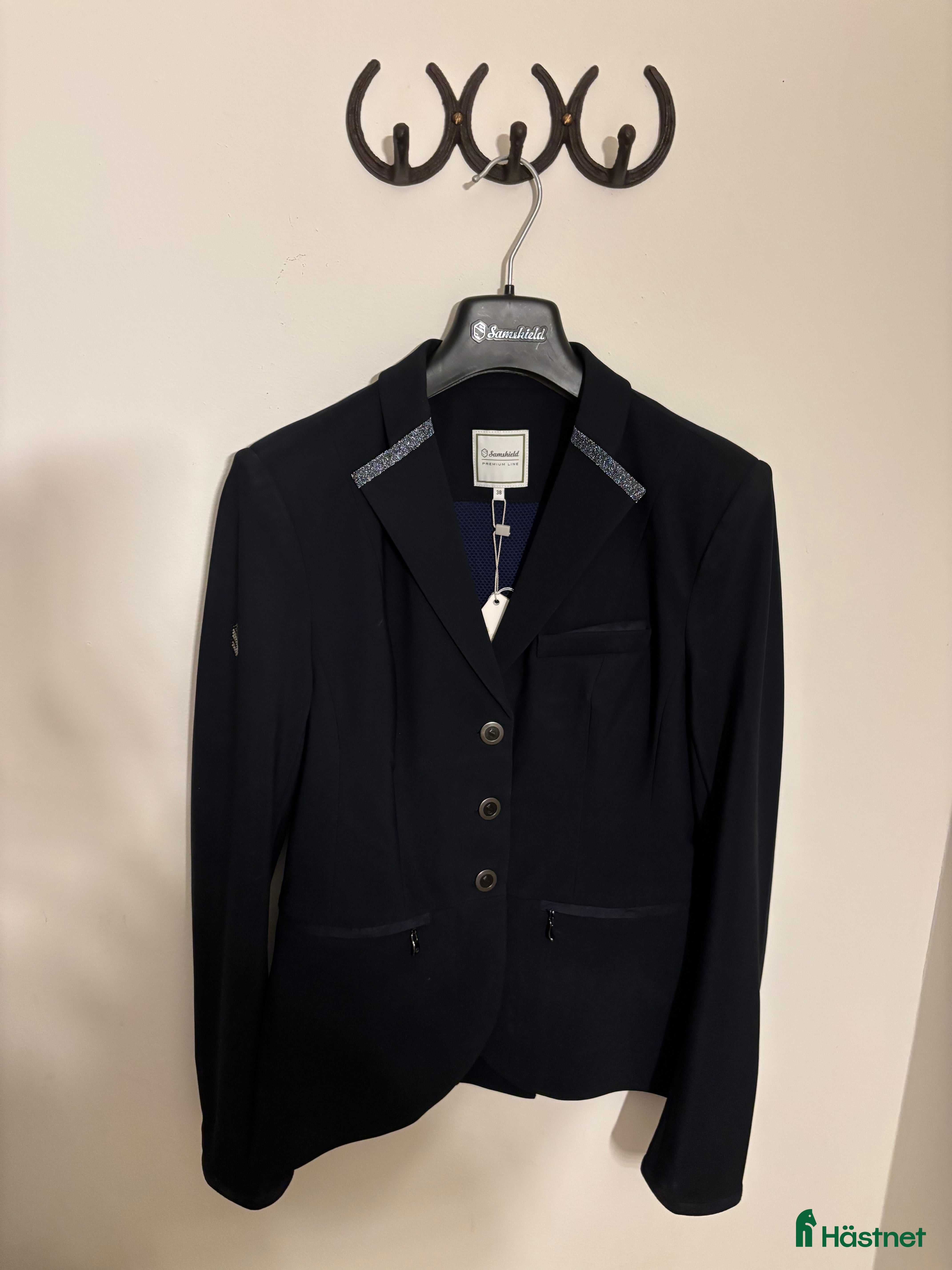 Jackor & Kavajer ryttarutrustning till salu: Samshield kavaj  i Vetlanda - Annons 22