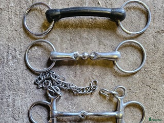 Bett hästutrustning till salu: Olika bett i Halmstad - Annons 3