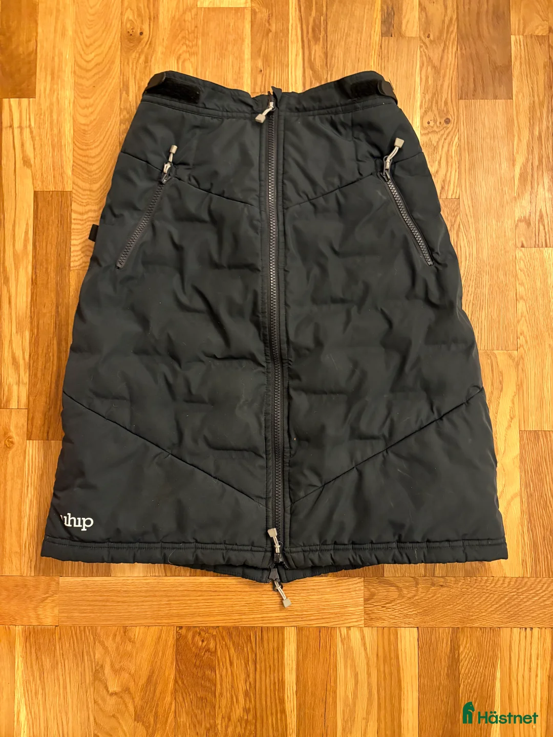 Jackor & Kavajer ryttarutrustning till salu: Uhip kjol  - Annons 1