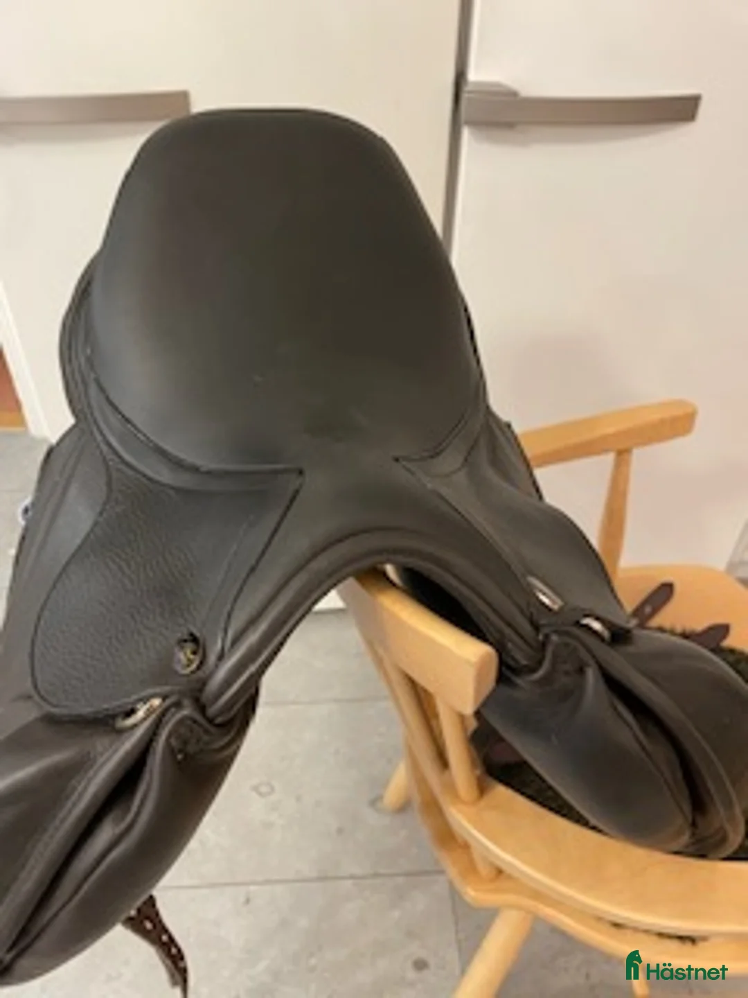 Sadlar hästutrustning till salu: Fin dressyrsadel till ponny - Annons 2