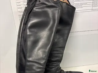 Ridstövlar ryttarutrustning till salu: Parlanti hopp med snörning i Rosersberg - Annons 1