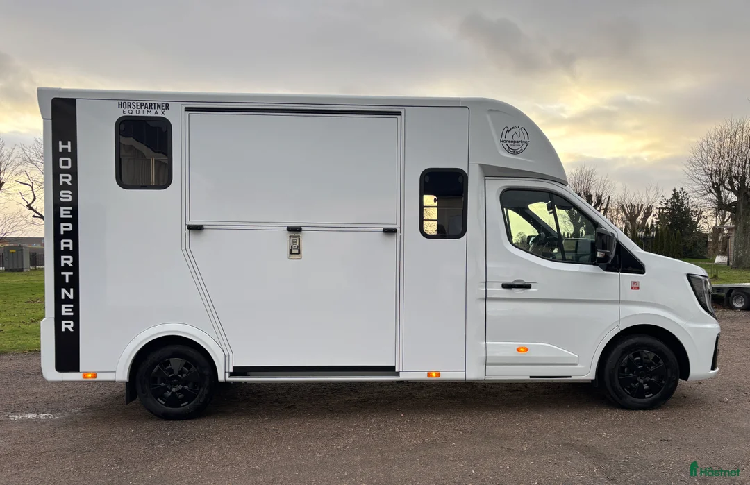 Hästlastbilar  fordon & transport till salu: Horsepartner EQUIMAX -5sits - Automat - Hästbil i Laholm - Annons 4