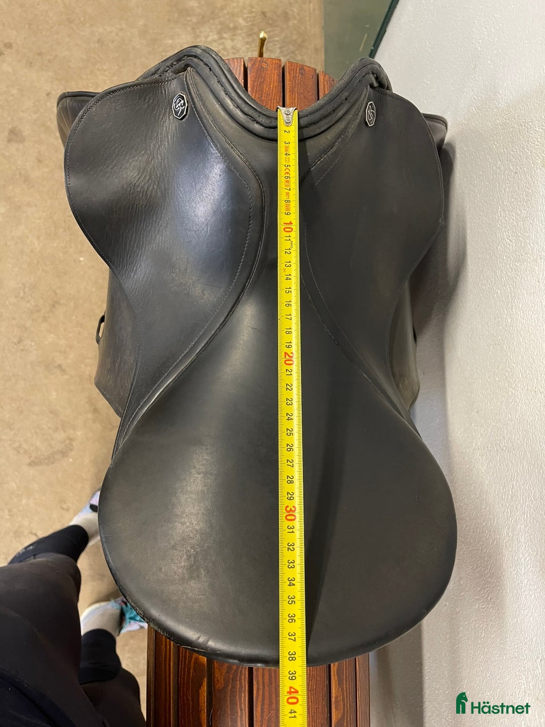 Sadlar hästutrustning till salu: Svart Kieffer Aachen Eventing sadel 17 i Staffanstorp - Annons 9