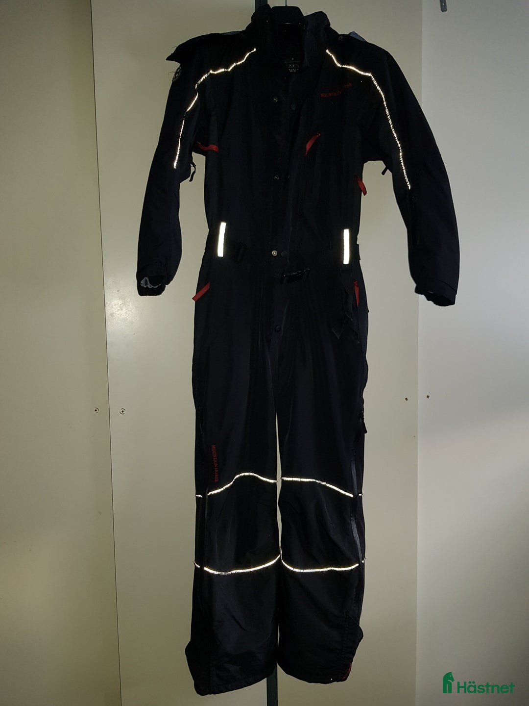Övrigt Ridkläder ryttarutrustning till salu: Mountain horse ridoverall strl S i Timrå - Annons 3