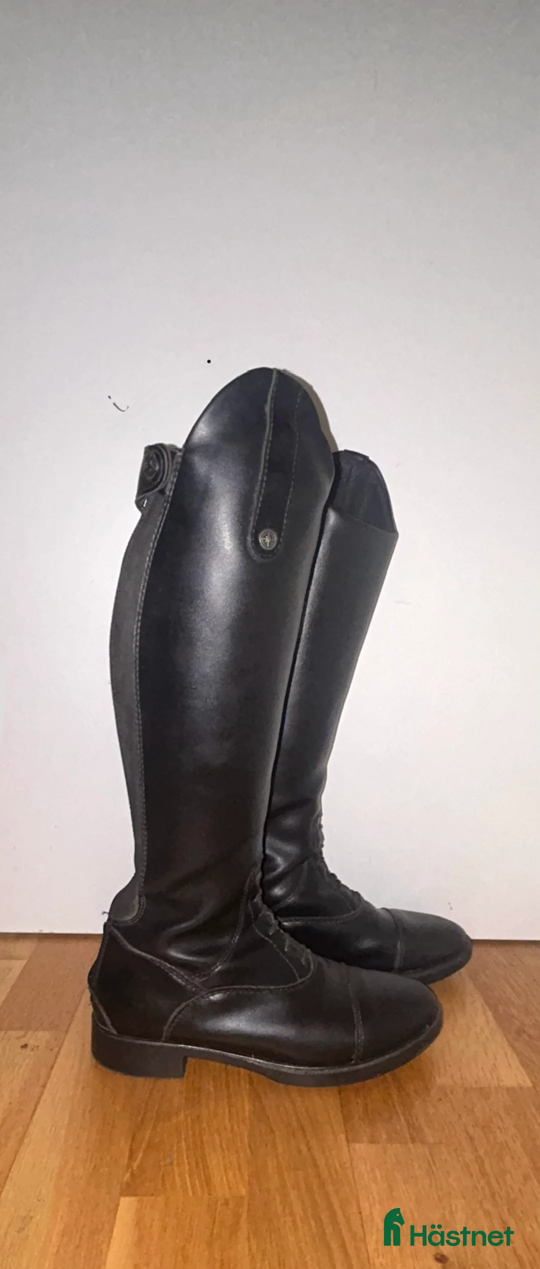 Ridstövlar ryttarutrustning till salu: Läder stövlar storlek 36 i Bergshamra - Annons 1