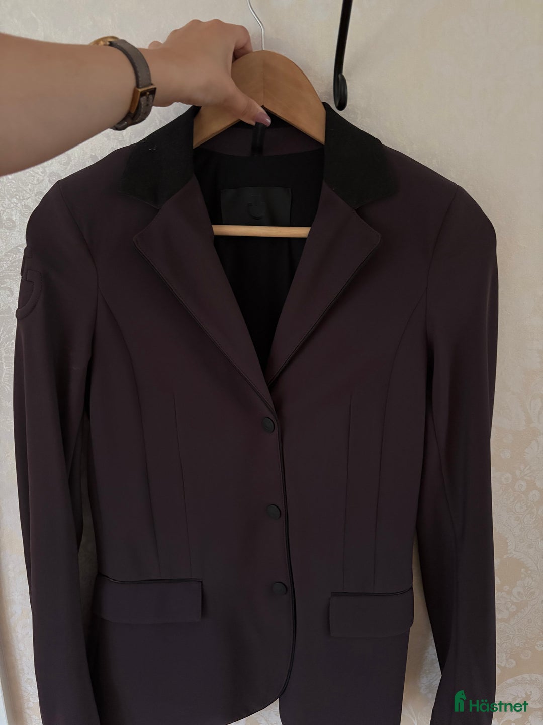 Jackor & Kavajer ryttarutrustning till salu: Ny Cavalleria Toscana kavaj i Malmö - Annons 1