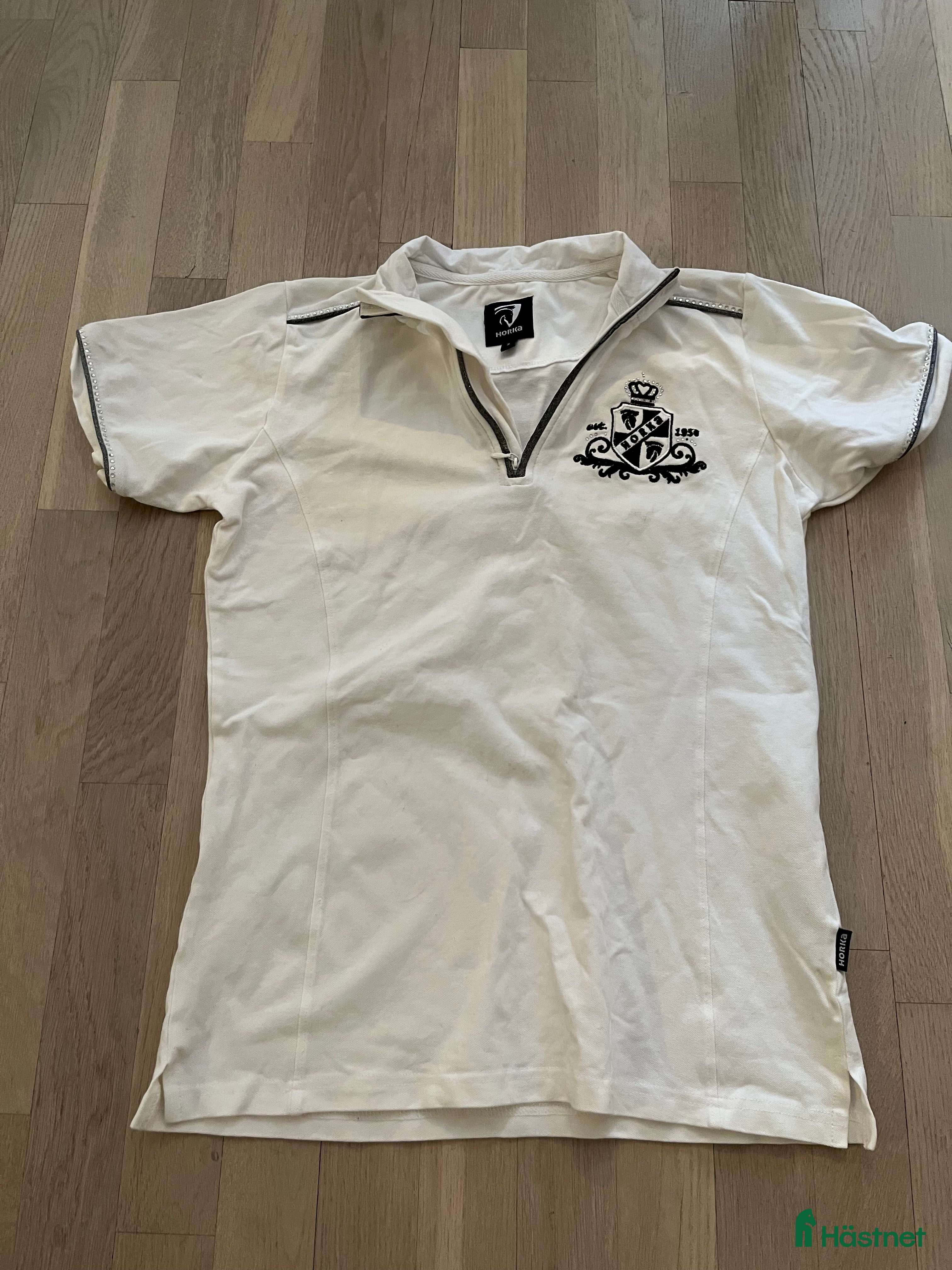 Övrigt Ridkläder ryttarutrustning till salu: Fin ridtröja till salu  i Bromma - Annons 17