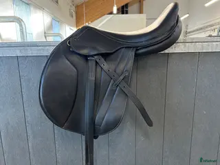 Sadlar hästutrustning Santa Cruz/ VOLTAIRE COLBERT BROTHERS/Santa Cruz - Annons 1