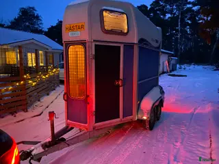 Hästtransporter fordon & transport till salu: Thule star safir -07 i Lomma - Annons 10
