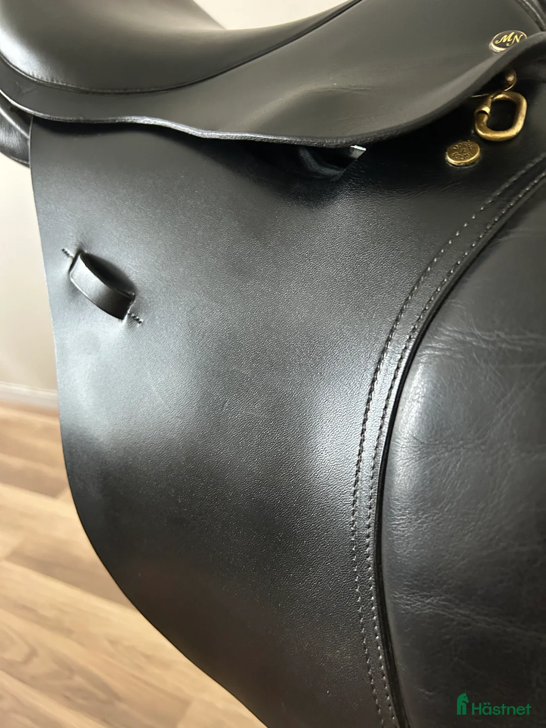 Sadlar hästutrustning till salu: Morris and Nolan 15,5 ADJ - Annons 6