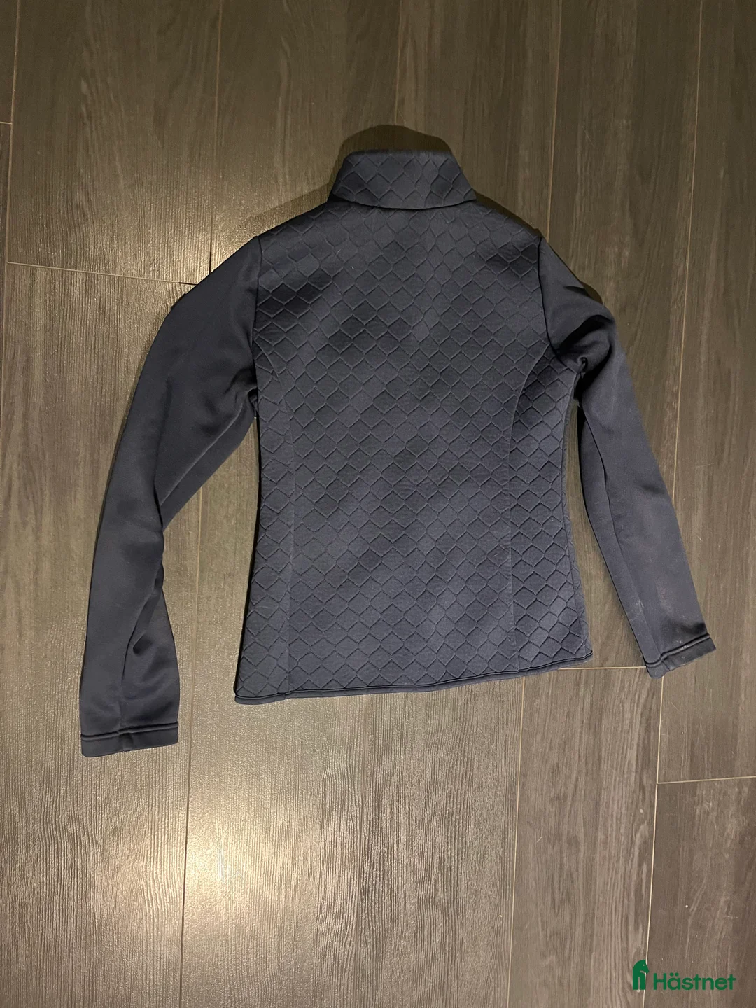 Övrigt Ridkläder ryttarutrustning till salu: Fin Equestrian Stockholm tröja i Linköping - Annons 2