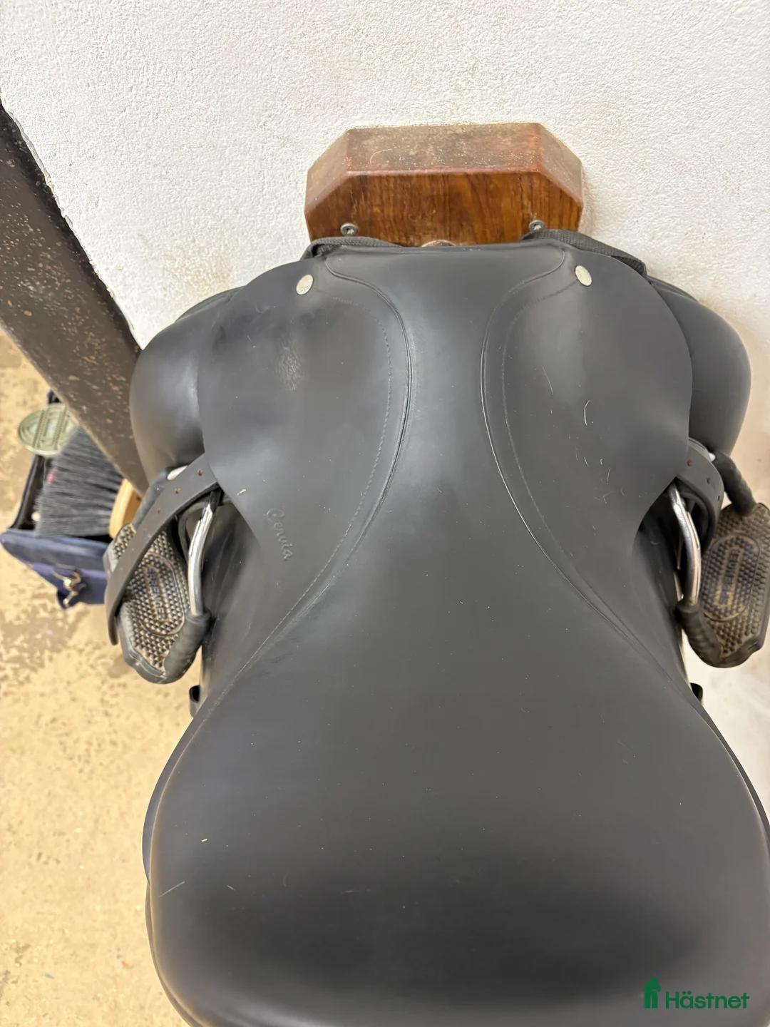 Sadlar hästutrustning till salu: America Cervia i Viken - Annons 3