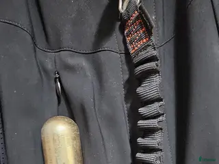 Säkerhetsvästar ryttarutrustning till salu: Freejump airbagväst – storlek M – inkl. patron - Annons 12