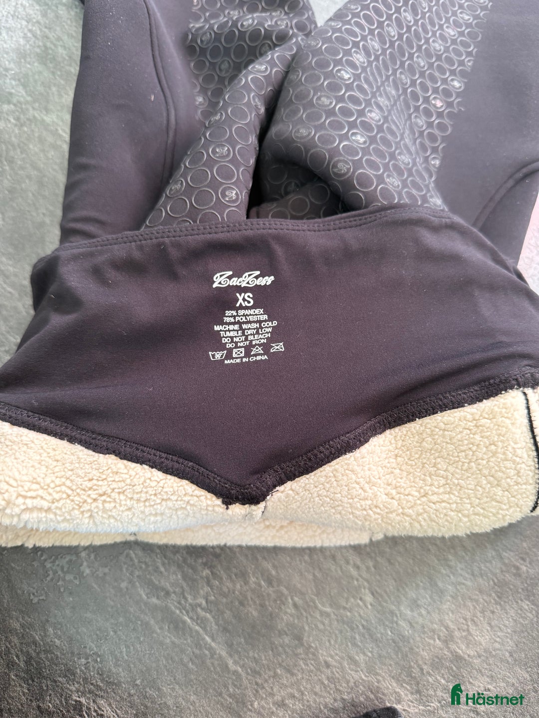 Ridbyxor ryttarutrustning till salu: Ridbyxor + hoodie  i Halmstad - Annons 10