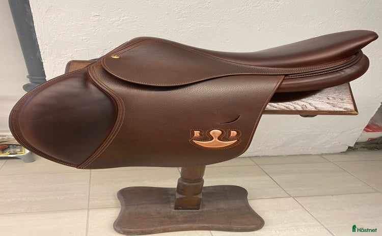 Sadlar hästutrustning till salu i Västerås - Annons 8