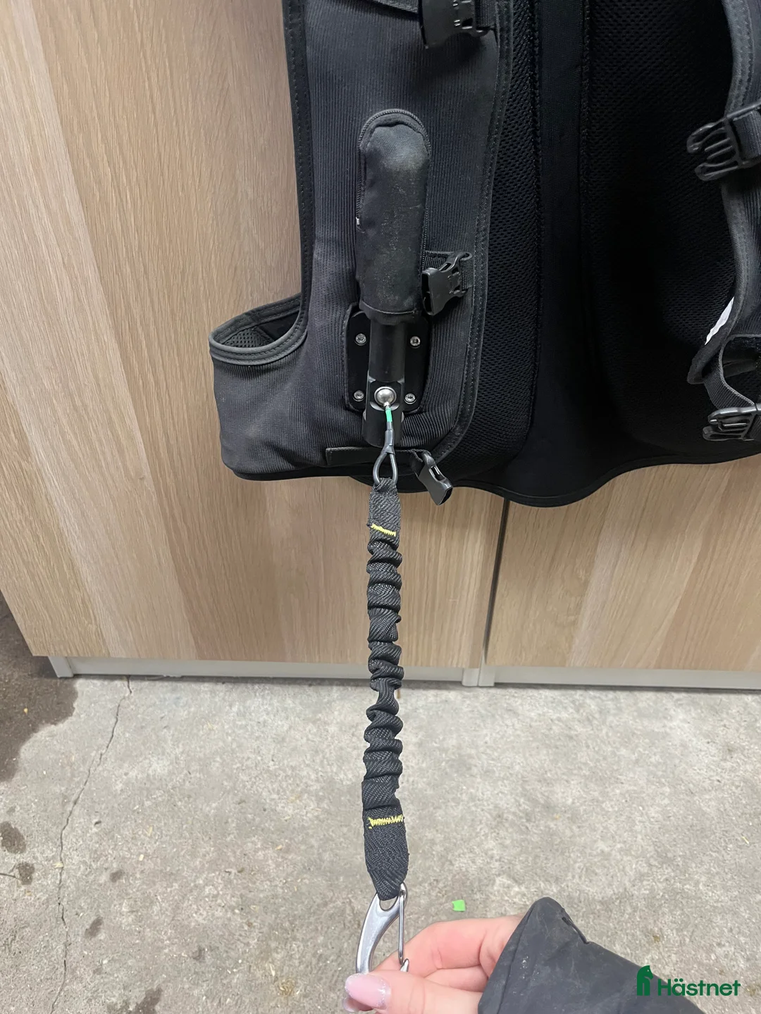 Säkerhetsvästar ryttarutrustning till salu: Terrängväst  i Vallentuna - Annons 5