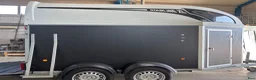 Hästtransporter  fordon & transport till salu: Sadelkammare och alu kompositgolv i Skurup - Annons 2