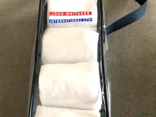 Benskydd hästutrustning till salu: Benlindor John Whitaker i Landvetter - Annons 2