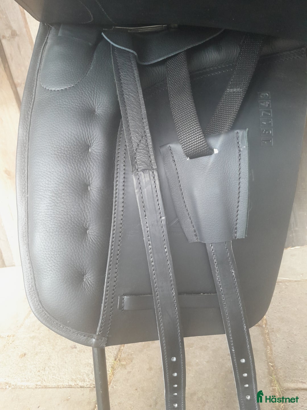Sadlar hästutrustning till salu: Ny dressyr/WE sadel 16 tum i Vikbolandet - Annons 5