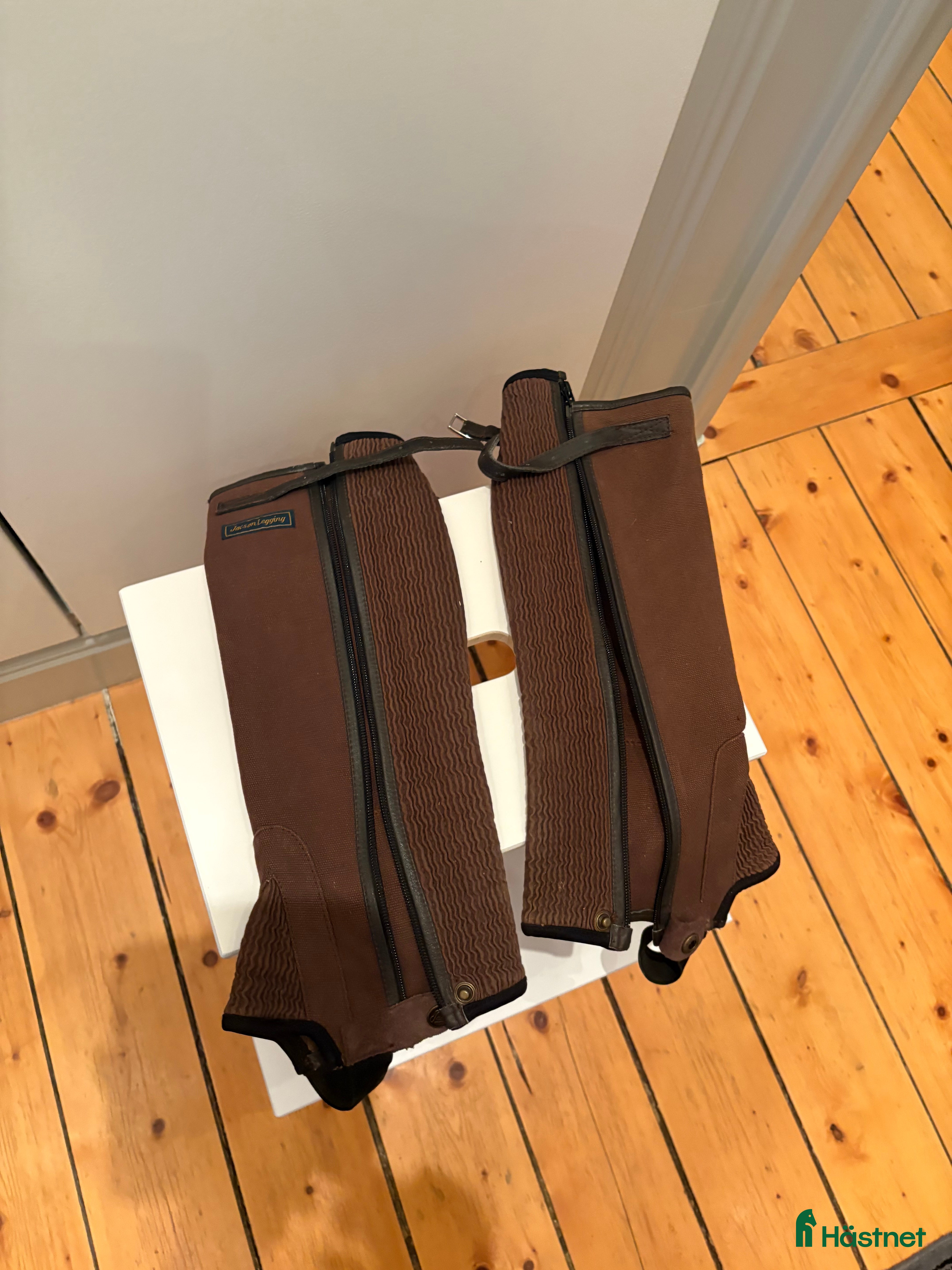 Övrig Ryttarutrustning ryttarutrustning till salu: Bruna shortchaps i Södertälje - Annons 10