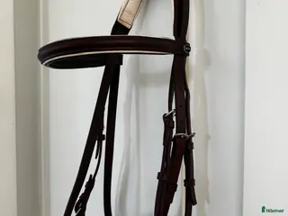 Träns hästutrustning till salu: Rensning träns/grimma/kapson - Annons 1