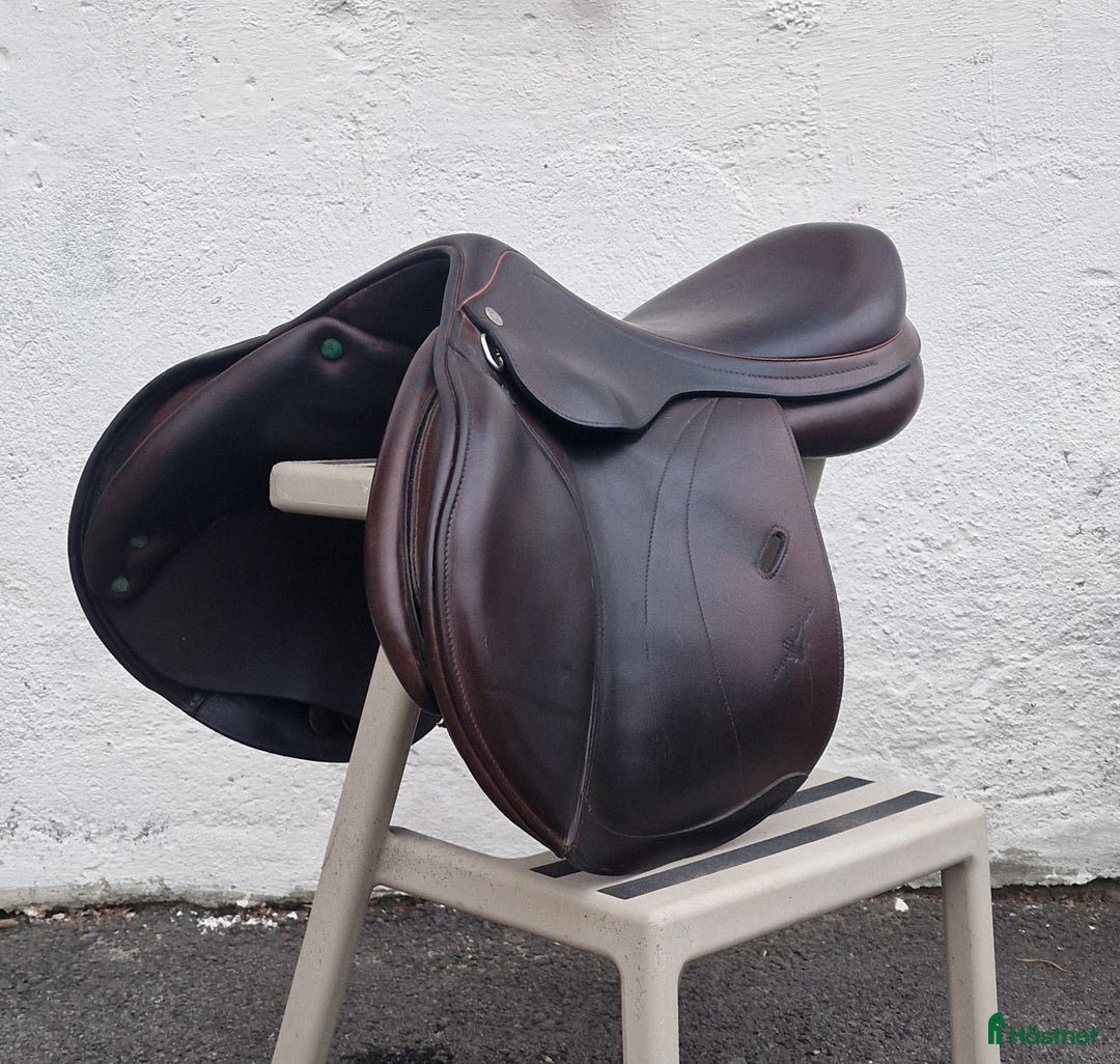 Sadlar hästutrustning till salu: Equipe Expression Special i Matfors - Annons 3