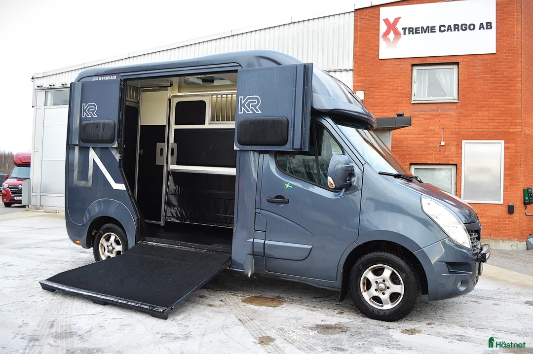 Hästlastbilar  fordon & transport till salu: Krismar L2 Stuteri 3 sits 2019 Automat i Kvicksund - Annons 1