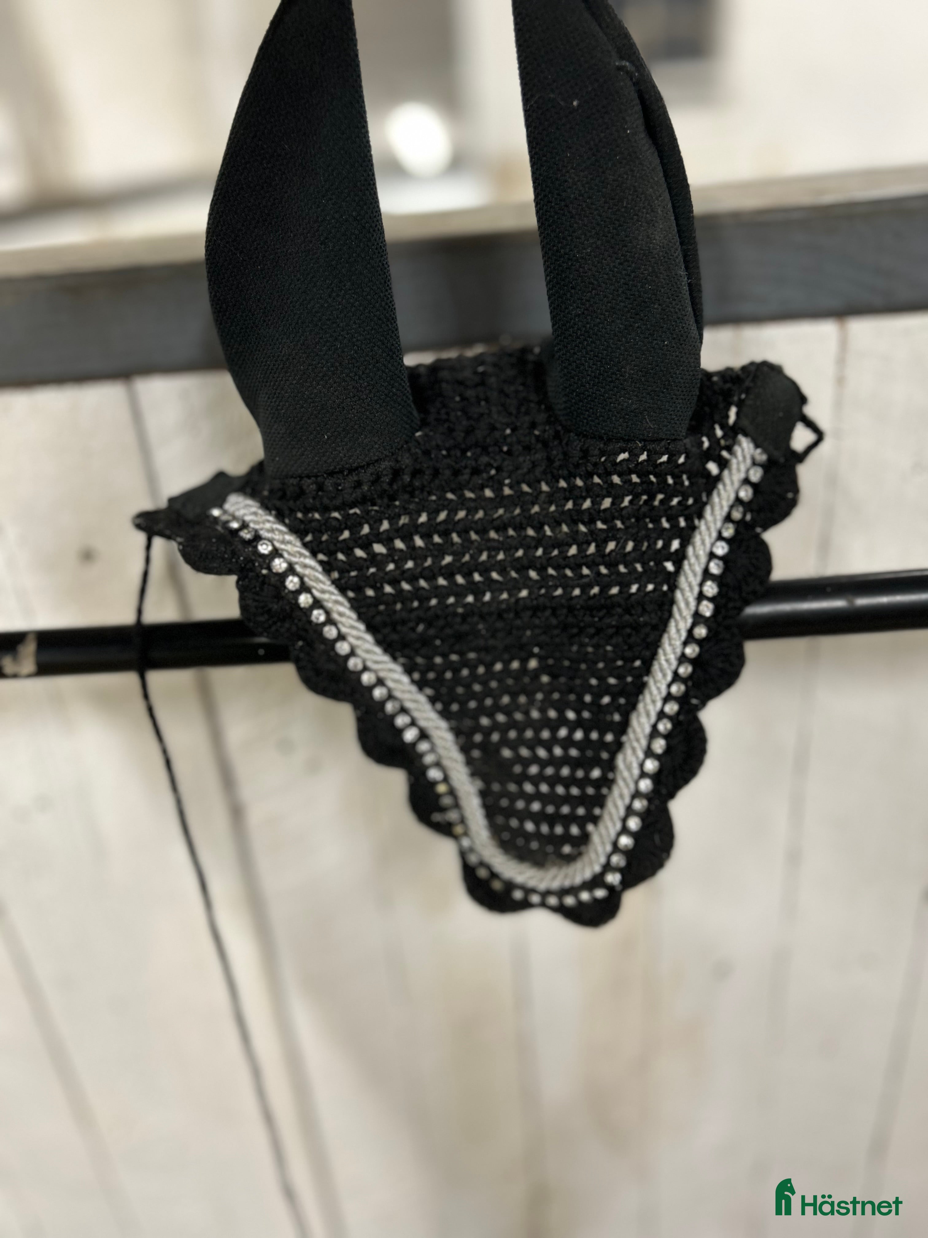 Övrig Hästutrustning hästutrustning till salu: Svart huva med bling diamanter i Trelleborg - Annons 3