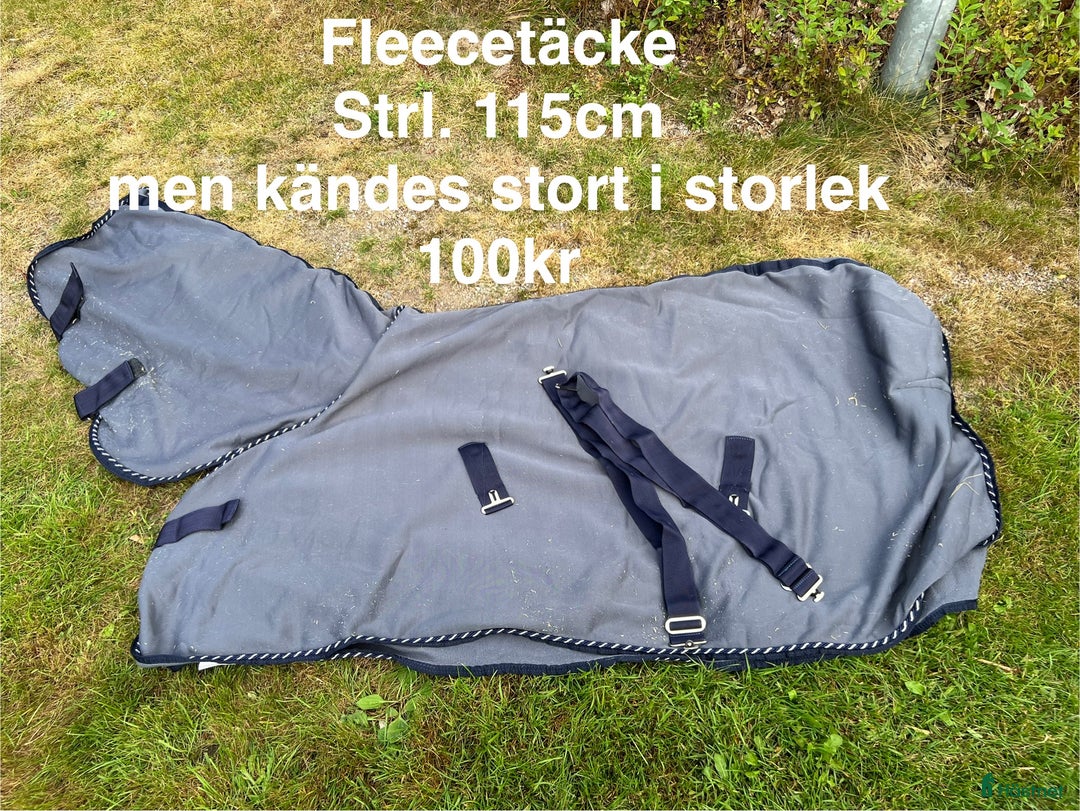 Täcken hästutrustning till salu: Olika ponnytäcken strl. 115-125 i Surahammar - Annons 3