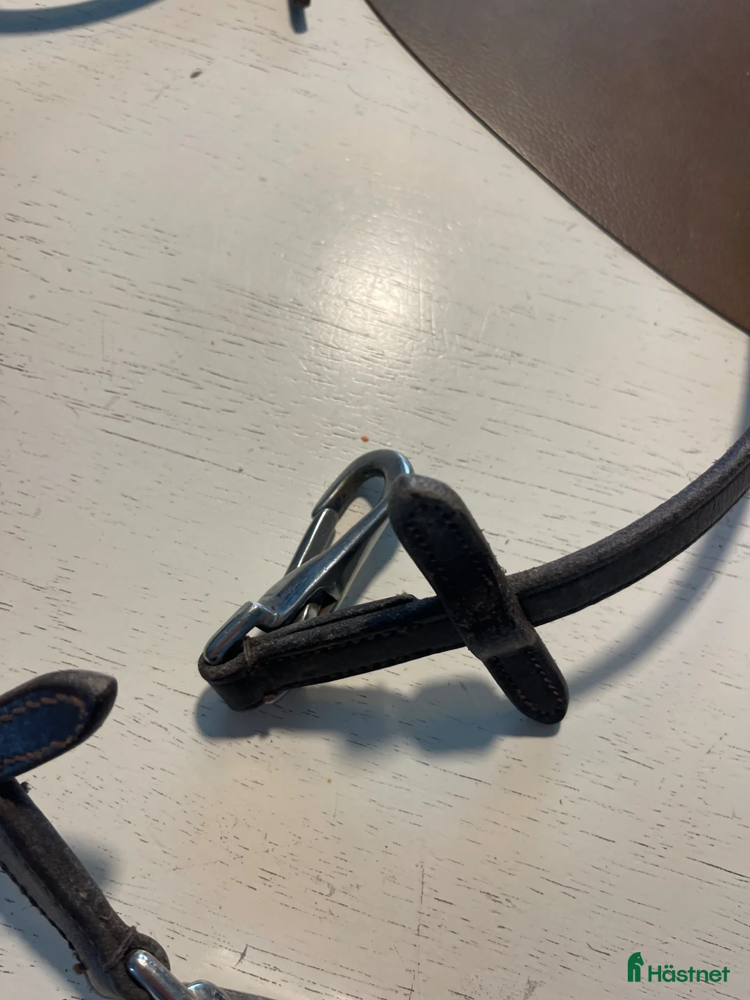 Träns hästutrustning till salu: Dyon träns brunt med clips  - Annons 2