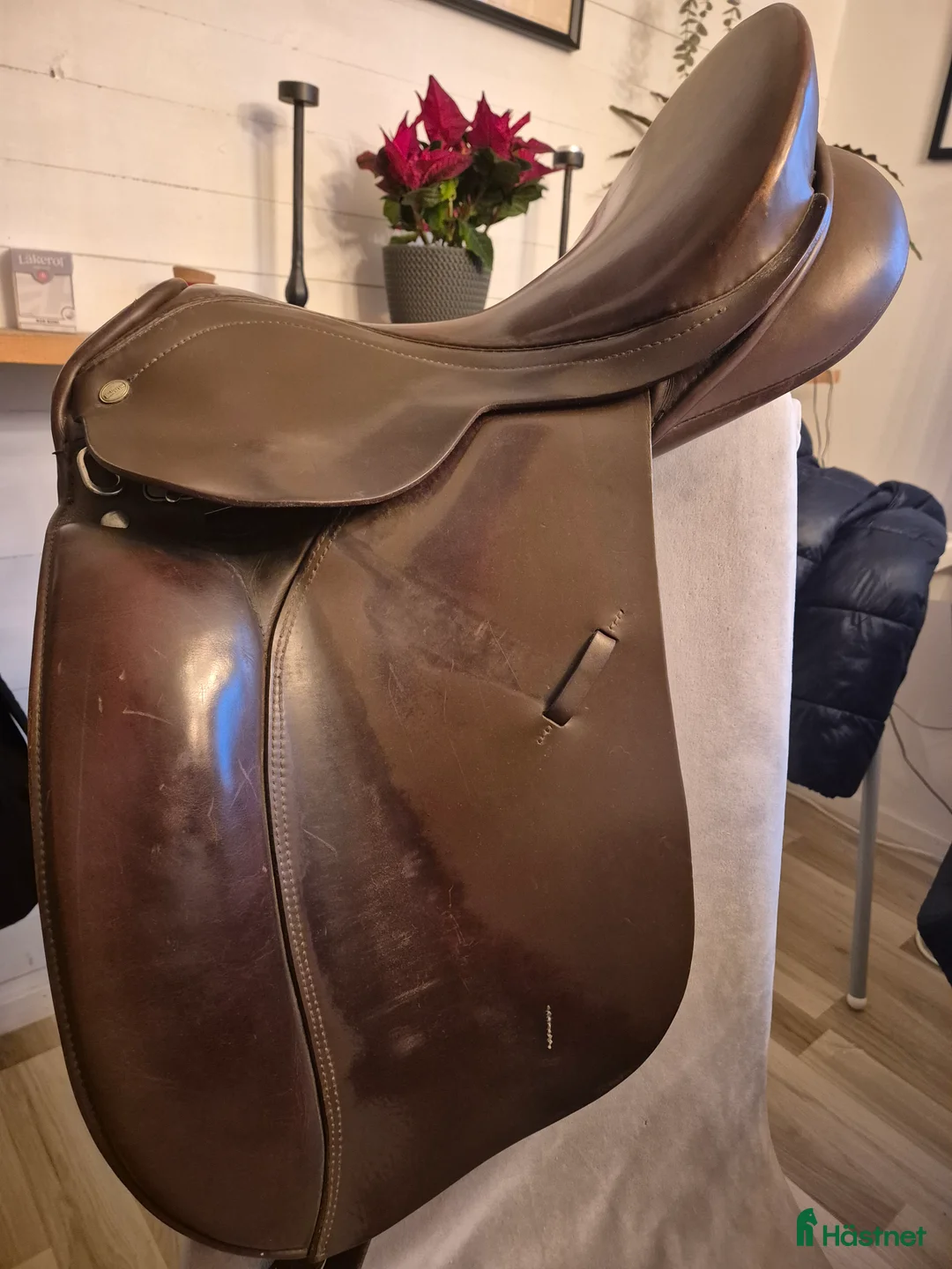 Sadlar hästutrustning till salu: Hubertus dressyrsadel  i Riala - Annons 1