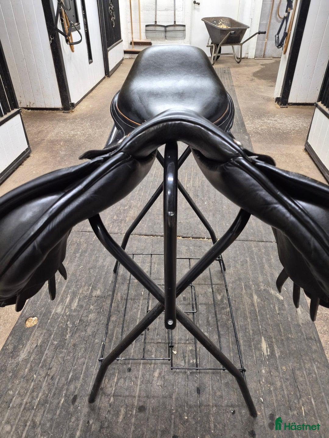 Sadlar hästutrustning till salu: Svart Lippo Fazzino  i Sundsvall - Annons 3