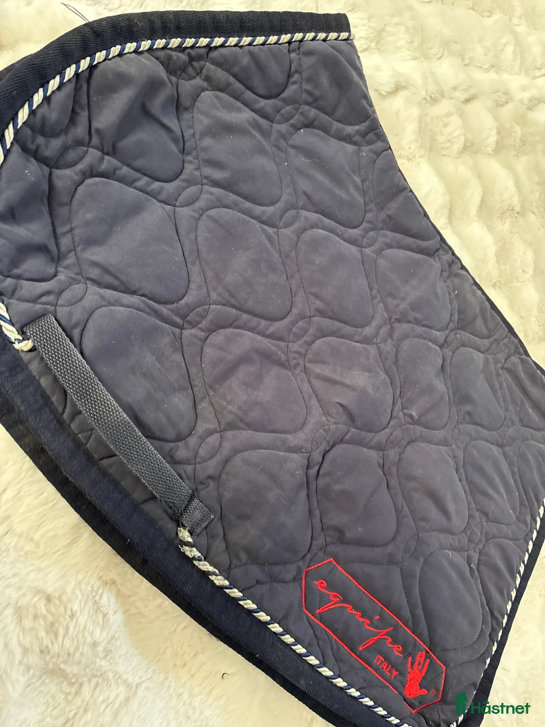 Schabrak & Vojlockar hästutrustning till salu: Equipe schabrak🌸 - Annons 1