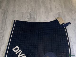 Sadeltillbehör hästutrustning till salu: Sadelgjordar och Schabrak i Täby - Annons 11