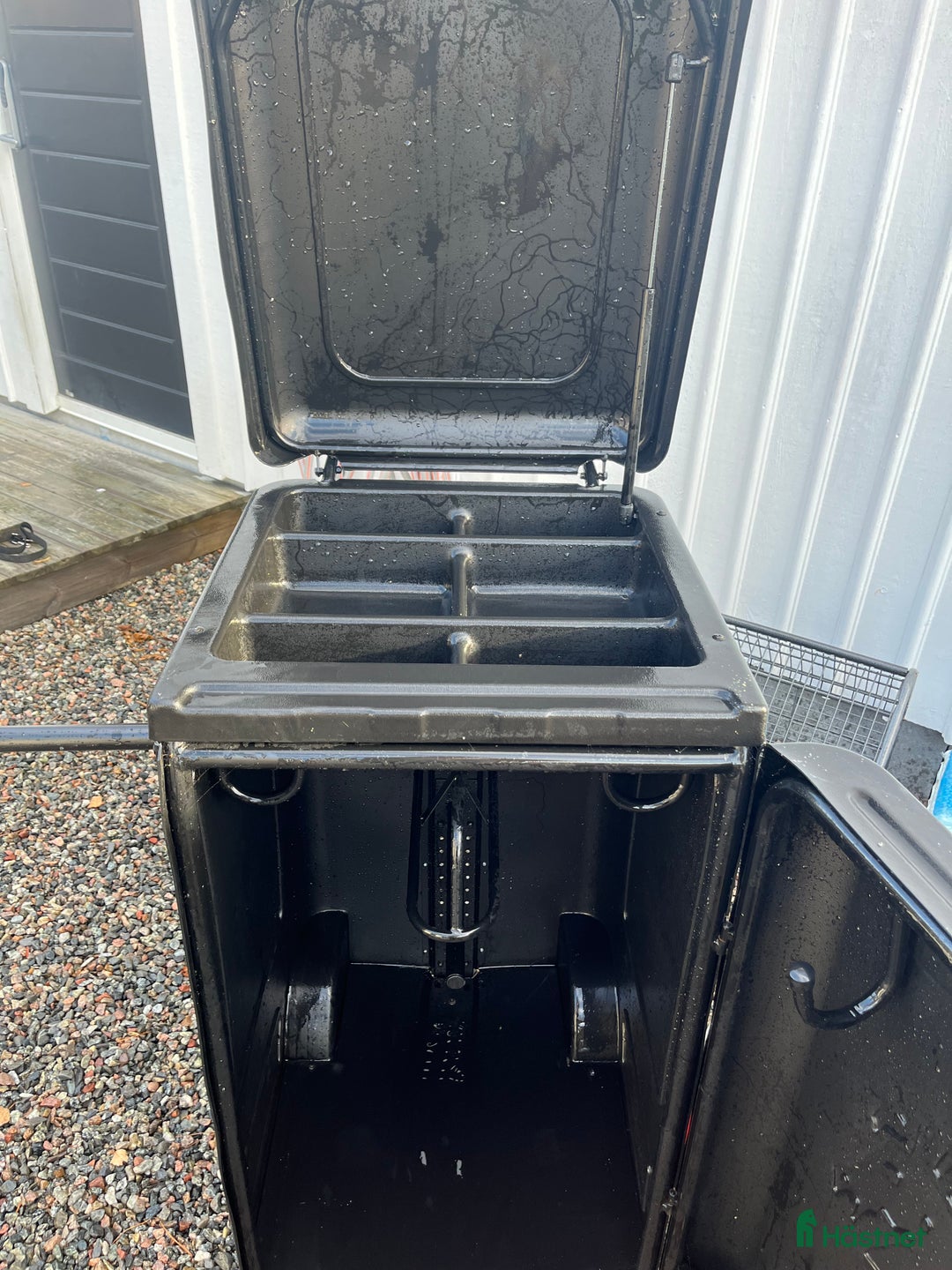 Hästinspirerad heminredning övrig utrustning till salu: Showmaster hästskåp i Västerås - Annons 6