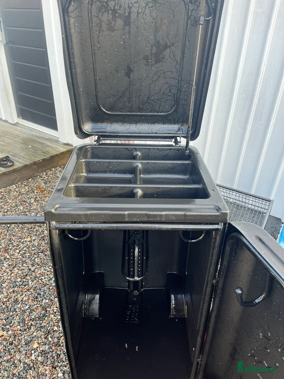 Hästinspirerad heminredning övrig utrustning till salu: Showmaster hästskåp i Västerås - Annons 6