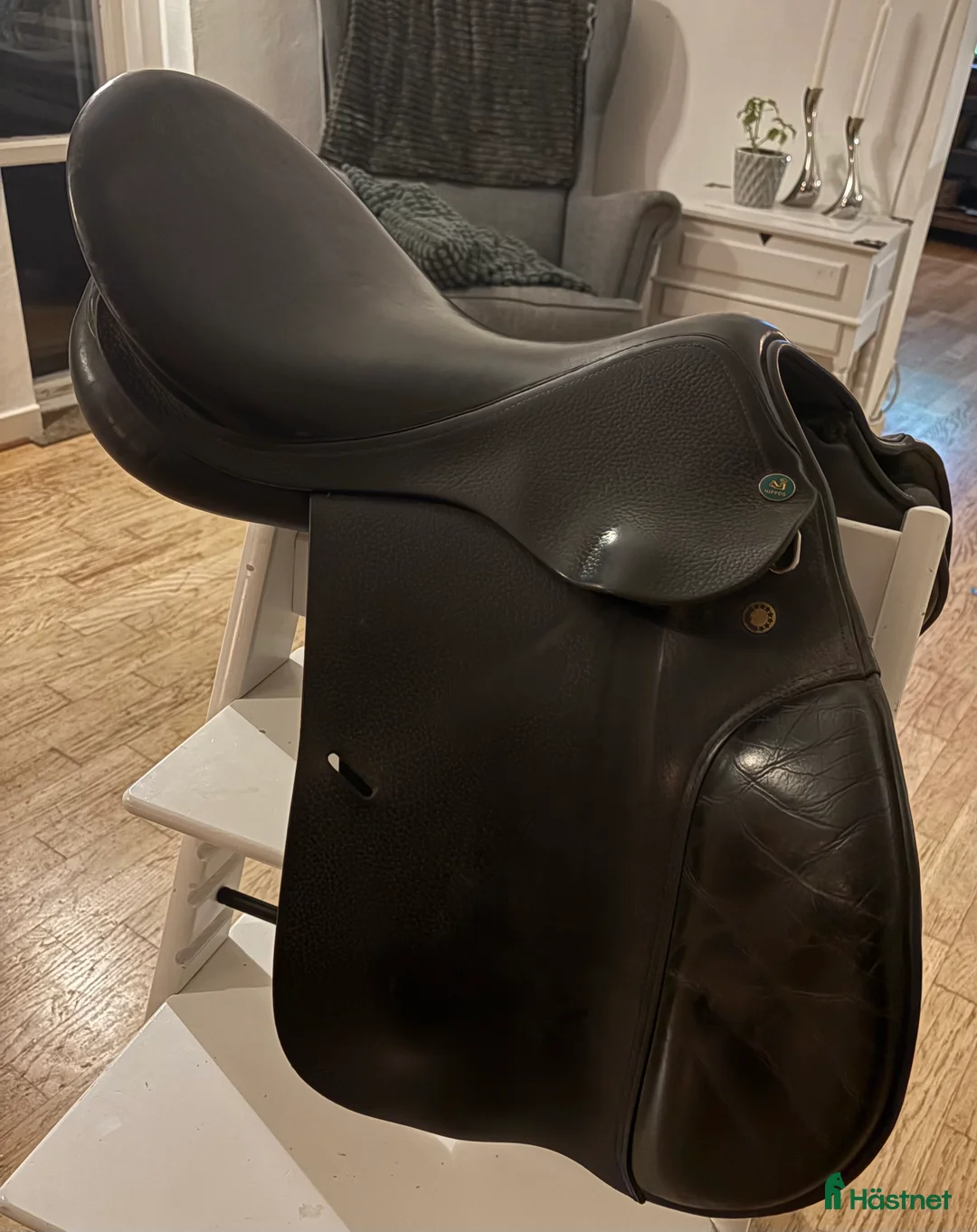 Sadlar hästutrustning till salu: Prestige Appalosa 17” hoppsadel - Annons 2