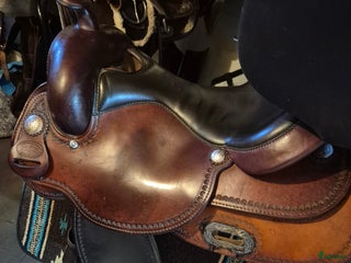 Sadlar hästutrustning till salu: Pools sadel säljes i Strömsnäsbruk - Annons 2