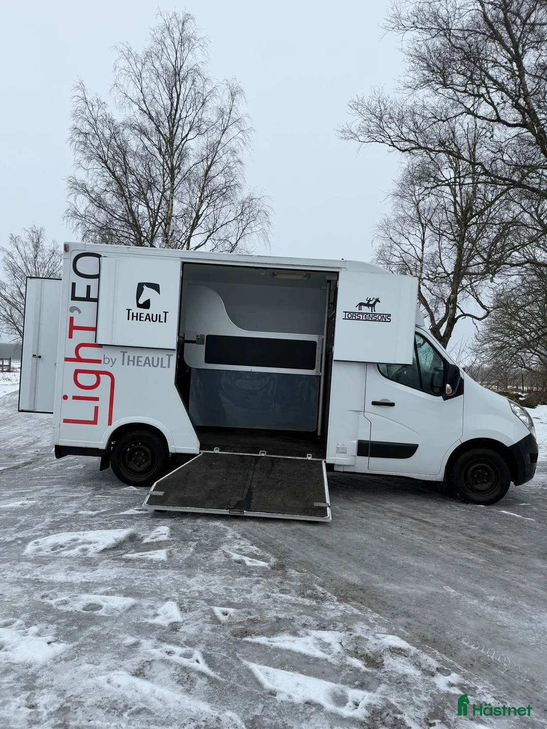 Hästlastbilar  fordon & transport till salu: Theault Lighteo 1100kg lastvikt automat - Annons 1