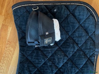 Schabrak & Vojlockar hästutrustning till salu: Eskadron schabrak och boots i Jönköping - Annons 4