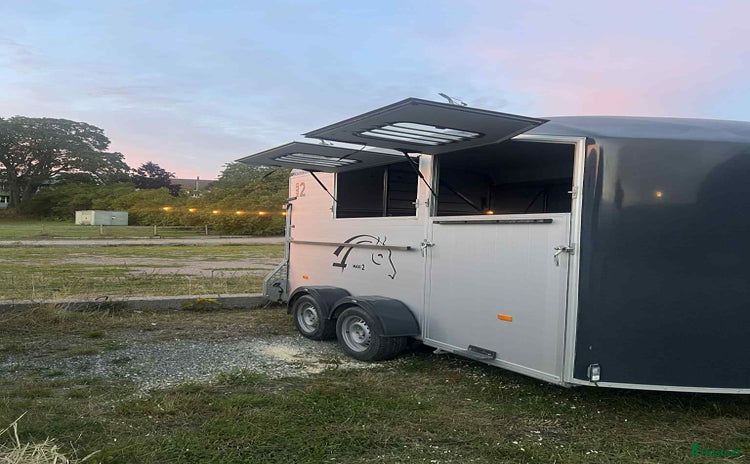 Hästtransporter  fordon & transport till salu i Vallentuna - Annons 8