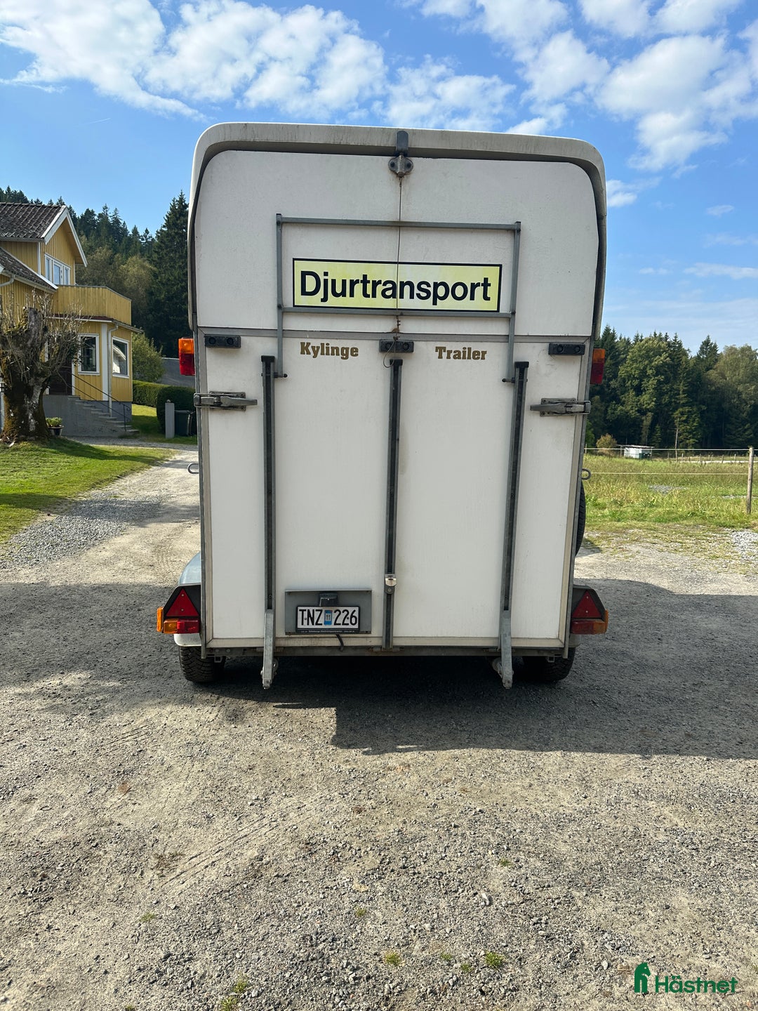 Hästtransporter  fordon & transport till salu: transport med front utlast  i Mölnlycke - Annons 6