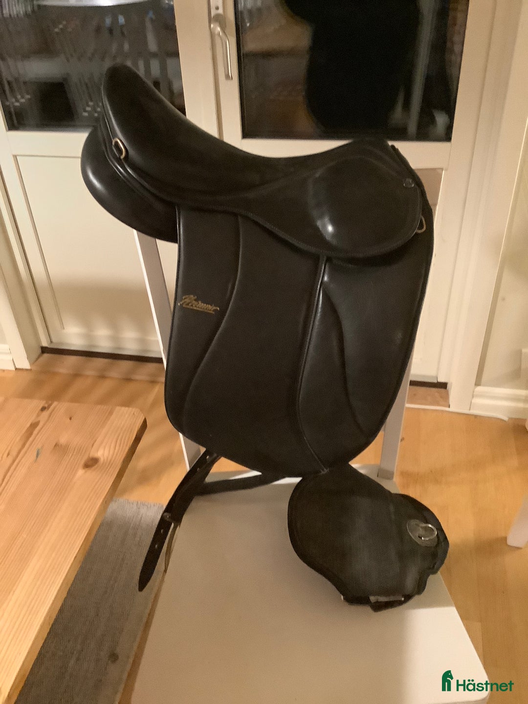 Sadlar hästutrustning till salu: Hrimnir Champion i Lotorp - Annons 1