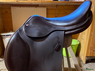 Sadlar hästutrustning till salu: Colbert brothers hoppsadel i Ljungsbro - Annons 10