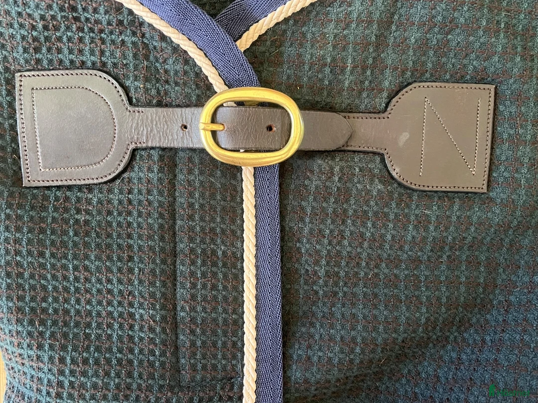 Täcken hästutrustning till salu: Dyon Honeycomb Waffle Cooler - navy  - Annons 2