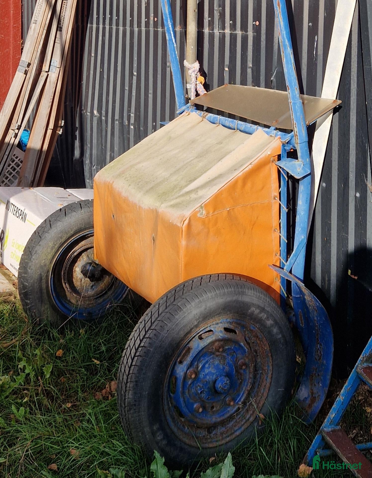 Travvagnar trav till salu: Bortskänkes - Annons 1