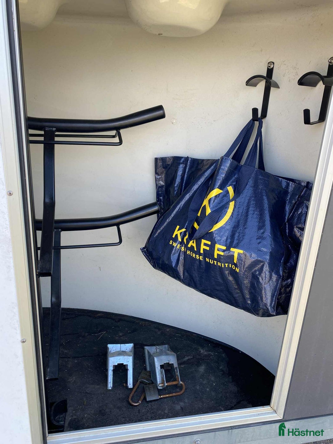 Hästtransporter  fordon & transport till salu: Fin Cheval från 2019 i Smedstorp - Annons 3