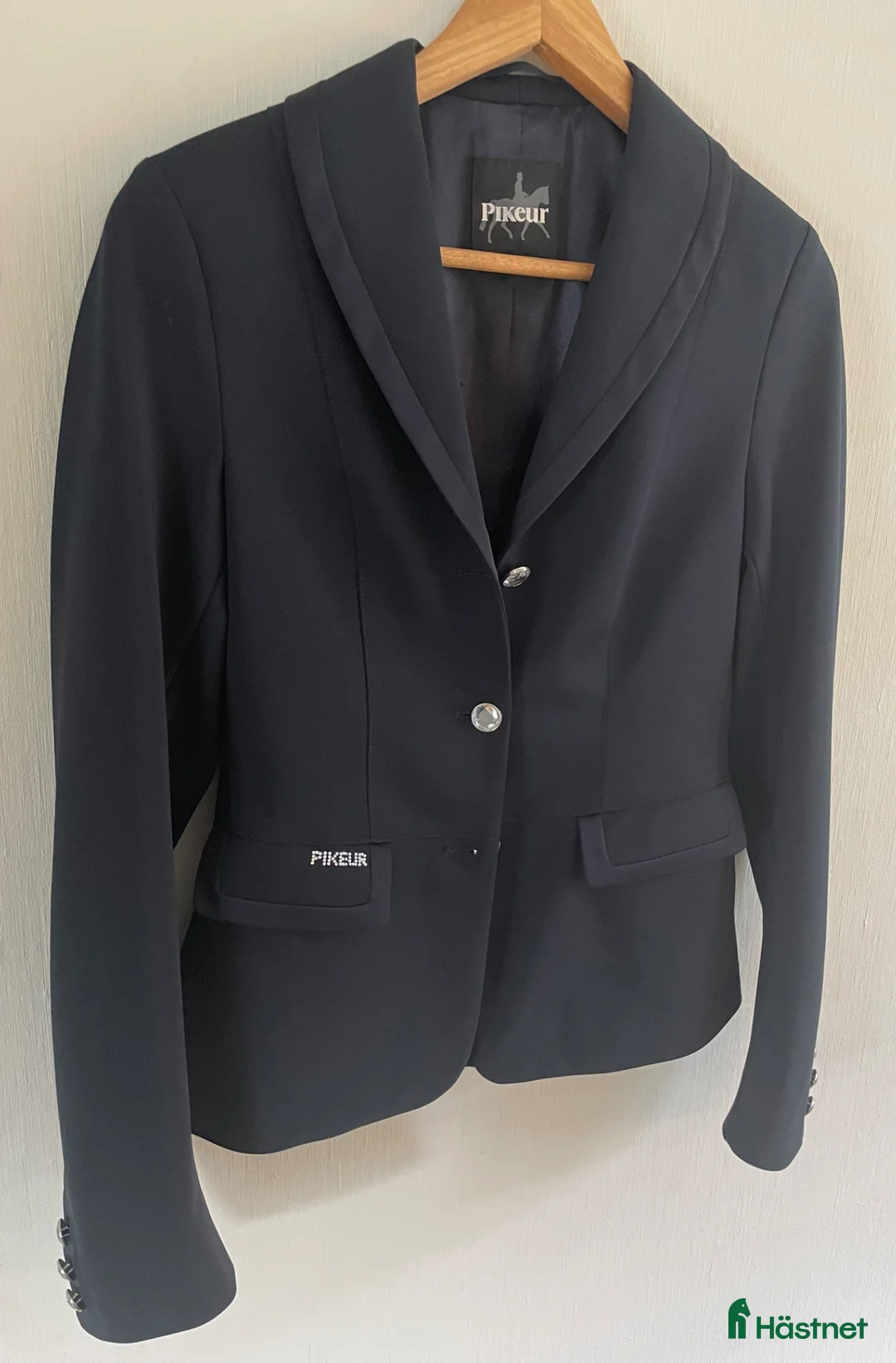 Jackor & Kavajer ryttarutrustning till salu: Pikeur tävlingskavaj - Annons 1