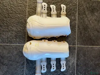 Täcken hästutrustning Diverse märkesutrustning - Annons 1