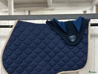 Schabrak & Vojlockar hästutrustning till salu: JH collection schabrak och Jacson huva - Annons 5